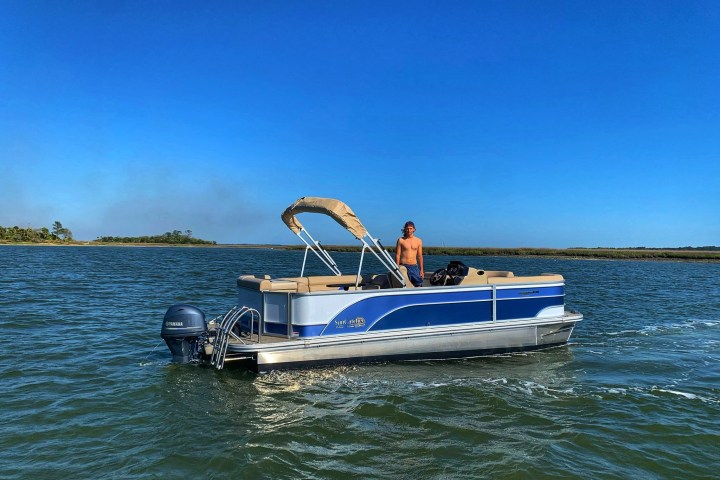 a small boat in a body of water